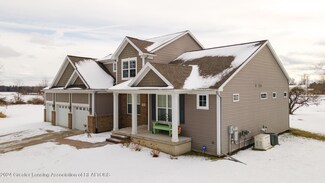 9242 N Hartel Rd, Grand Ledge, MI 48837