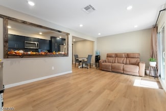 89 N Slope, Clinton, NJ 08809