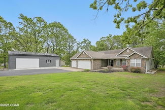 11379 Allison Ln, Joplin, MO 64804
