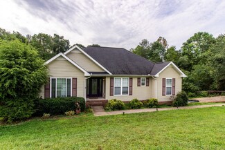 1371 Cowan Rd, Dickson, TN 37055