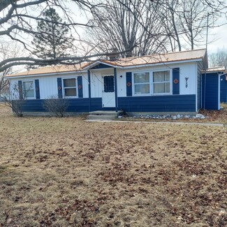 6882 Elm St Unit 6882, Engadine, MI 49827