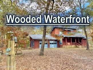 1992 Hoods Creek Dr, New Bern, NC 28562
