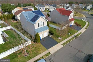 5 Kelly Dr, Columbus, NJ 08022