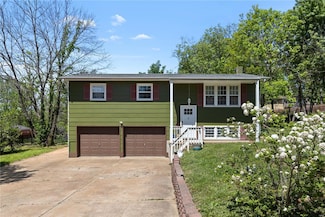 3875 1st St, Pacific, MO 63069