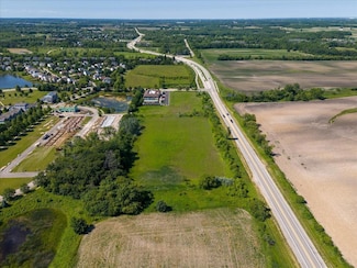 40 U S 45, Lindenhurst, IL 60046