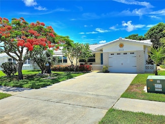 1711 SW 22nd St, Boynton Beach, FL 33426