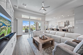 9985 Timber Creek Way, Palm Beach Gardens, FL 33412
