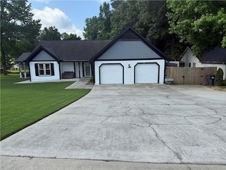 2303 Condor Dr, Lawrenceville, GA 30044