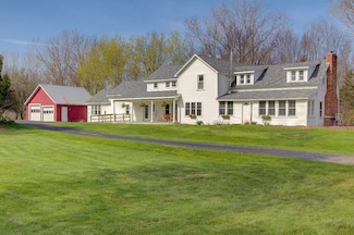 1009 S End Rd, North Hero, VT 05474