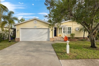 5493 San Luis Dr, North Fort Myers, FL 33903