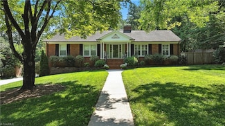2008 Downing St, Greensboro, NC 27410