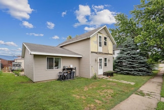 519 Johnston St, Gladbrook, IA 50635