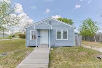 2430 5th Ave N, Texas City, TX 77590