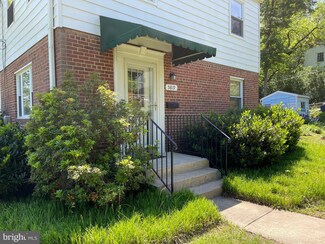 5819 Biscayne Dr, Alexandria, VA 22303