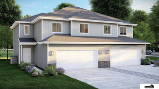 12002 Edgewater Dr, Papillion, NE 68046