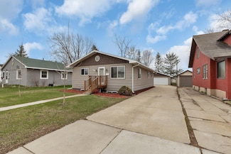 506 3rd St SE, Wadena, MN 56482