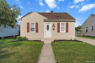 24696 Wilmot Ave, Eastpointe, MI 48021