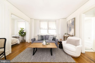 2100 2 Walnut St Unit 5L, Philadelphia, PA 19103