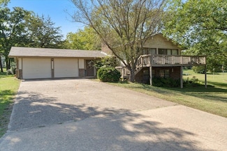 421 Lakewood Dr, Noel, MO 64854