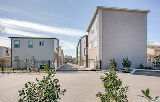 1618 W Lawndale Dr Unit 8, San Antonio, TX 78209