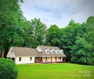 213 Raintree Dr, Hendersonville, NC 28791