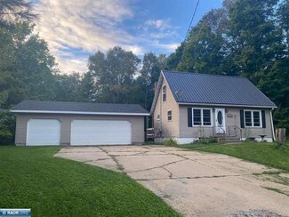 4595 Cedar Island Dr, Eveleth, MN 55734