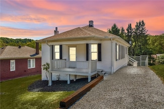 912 Mary St, Langeloth, PA 15054