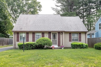 67 Donbray Rd, Springfield, MA 01119