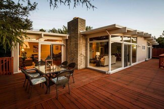 3032 Hillside Dr, Burlingame, CA 94010