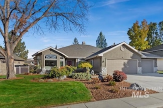 6274 N Fair Oaks Place, Boise, ID 83703