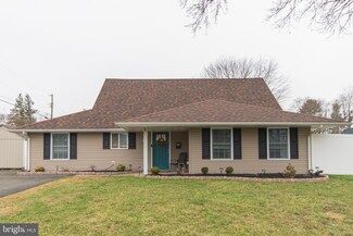 51 Harp Rd, Levittown, PA 19056