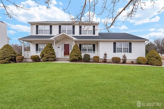34 Cornelius Way, Somerset, NJ 08873