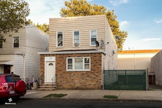 178 Avenue F, Bayonne, NJ 07002