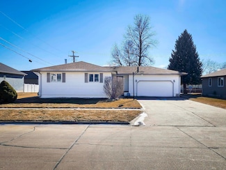 712 E Pasewalk Ave, Norfolk, NE 68701