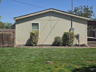 21272 Antrim Dr, Greenleaf, ID 83626