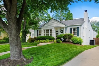 42 Midpark Ln, Saint Louis, MO 63124