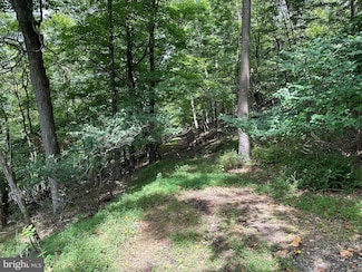 10400 Summit Chase Dr, Cumberland, MD 21502