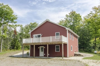 432 Willis Rd, West Charleston, VT 05872