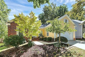4601 Saxonbury Way, Charlotte, NC 28269