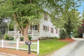 110 Dunbar St, Manchester, NH 03103