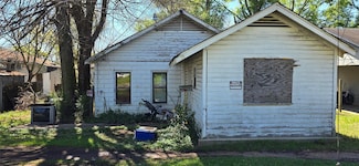 325 E Oklahoma Ave, Vivian, LA 71082