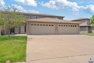 6505 S Tomar Rd Unit 3, Sioux Falls, SD 57108