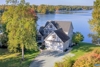 5 Dover Ct, Palmyra, VA 22963