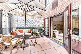 30 E 62nd St Unit 2H, New York, NY 10065