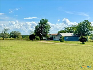 3085 Highway 90 Alternate, Shiner, TX 77984