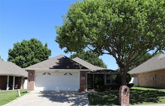 103 Sunglow Loop, Red Oak, TX 75154