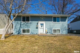 4827 48th Ave, Moline, IL 61265