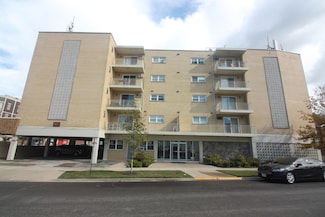 7929 W Grand Ave Unit 405, Elmwood Park, IL 60707
