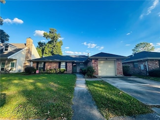 329 Longview Dr, Destrehan, LA 70047