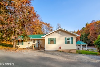 2034 Ridge Rd, Pigeon Forge, TN 37863